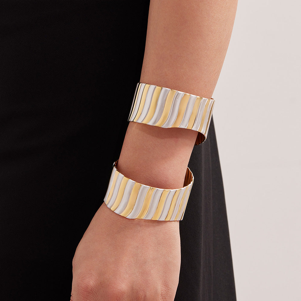 Two-Tone Wave Design Wide Cuff Bangle - Open Geometric Bracelet in 18K Gold Plated Titanium Steel, Modern and Durable Fashion Accessory-ALB