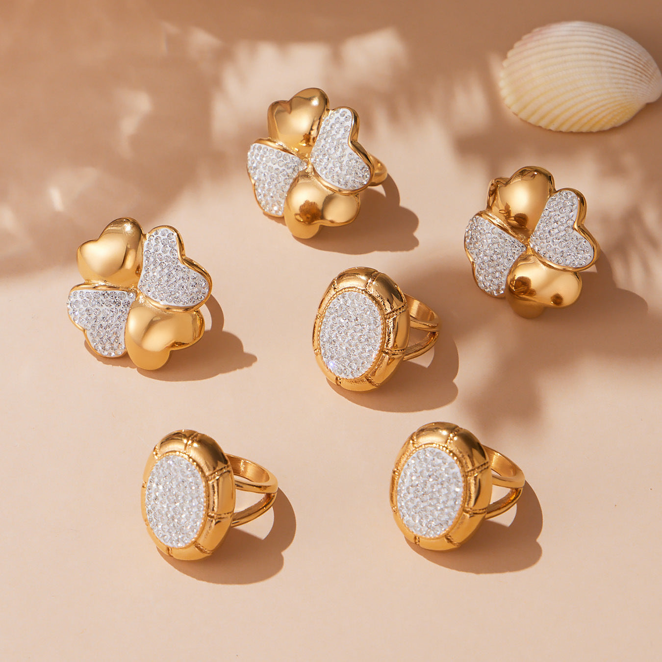 Adjustable Four-Leaf Clover Ring - Mud-Set Diamonds on 18K Gold Plated Titanium Steel, Symbol of Luck and Elegance-ALB