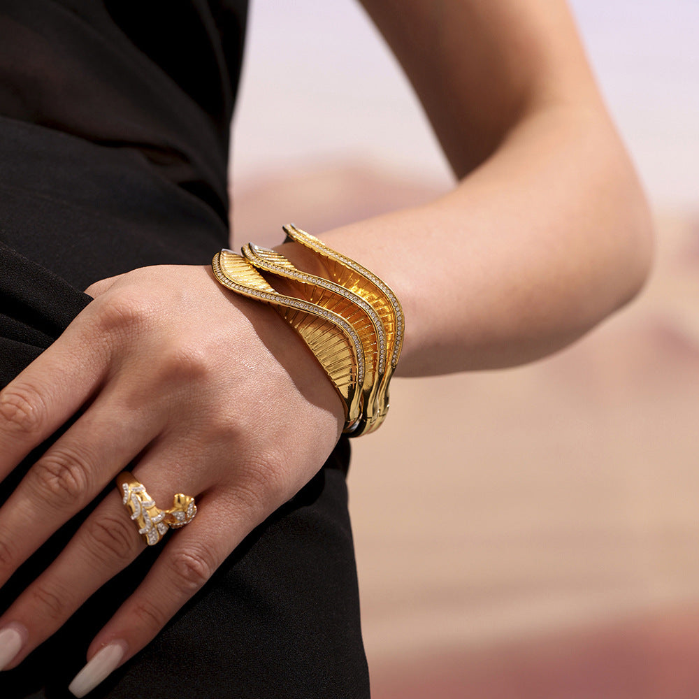 Elegant Threaded Sector Buckle Bracelet - 5A Zirconia Sparkle on Robust Stainless Steel, Ideal for Stacking and Gifting-ALB
