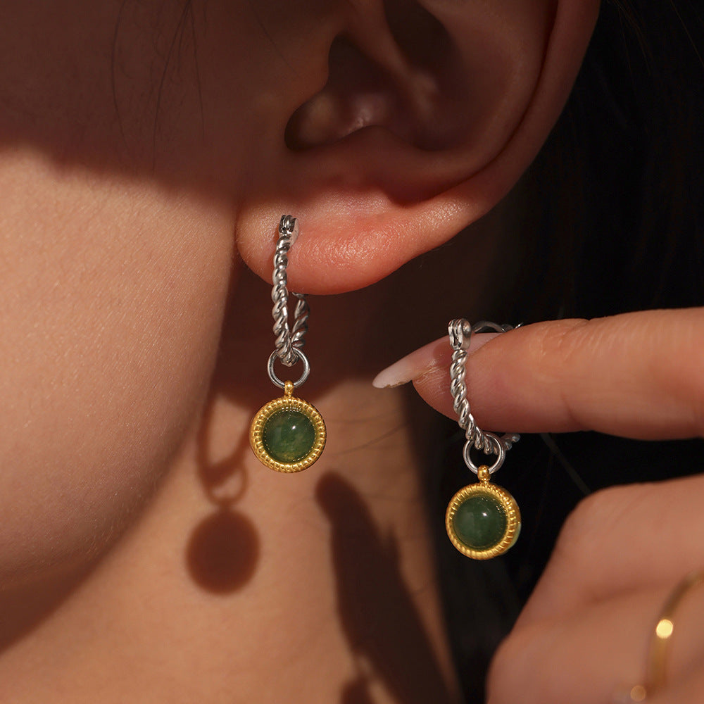 Twisted Rope Green Agate Ear Clip - PVD 18K Gold Plated Over Stainless Steel, Non-Piercing Ear Cuff with Luxe Aesthetic-ALB