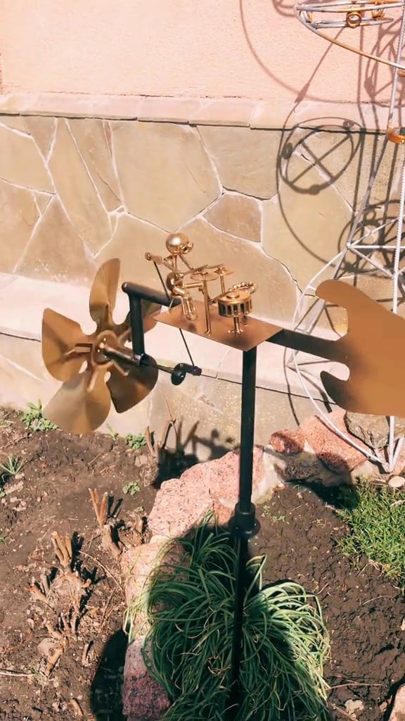 🔥🔥New Year 70% Off--🥁Handmade Metal Drummer Windmill🎁(Includes a 70cm bracket)