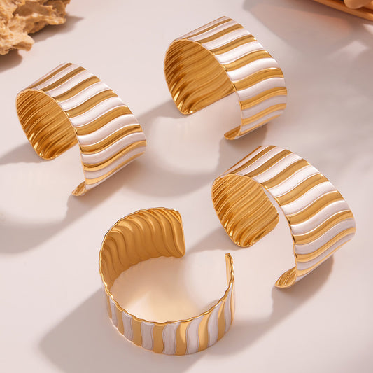 Two-Tone Wave Design Wide Cuff Bangle - Open Geometric Bracelet in 18K Gold Plated Titanium Steel, Modern and Durable Fashion Accessory-ALB