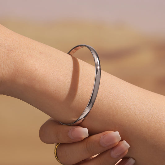 5mm Solid Circle Bangle in 18K Gold Plated Stainless Steel - High-Quality Electroplated Finish, Hypoallergenic and Tarnish-Proof Minimalist Bracelet for Women-ALB