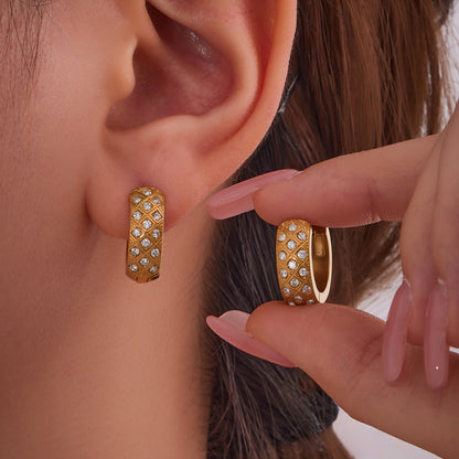 Geometric Diamond-Cut Rhombus Grid Ear Cuff - 18K Gold Plated with Zirconia, Non-Piercing Ear Clip for Sensitive Ears-ALB